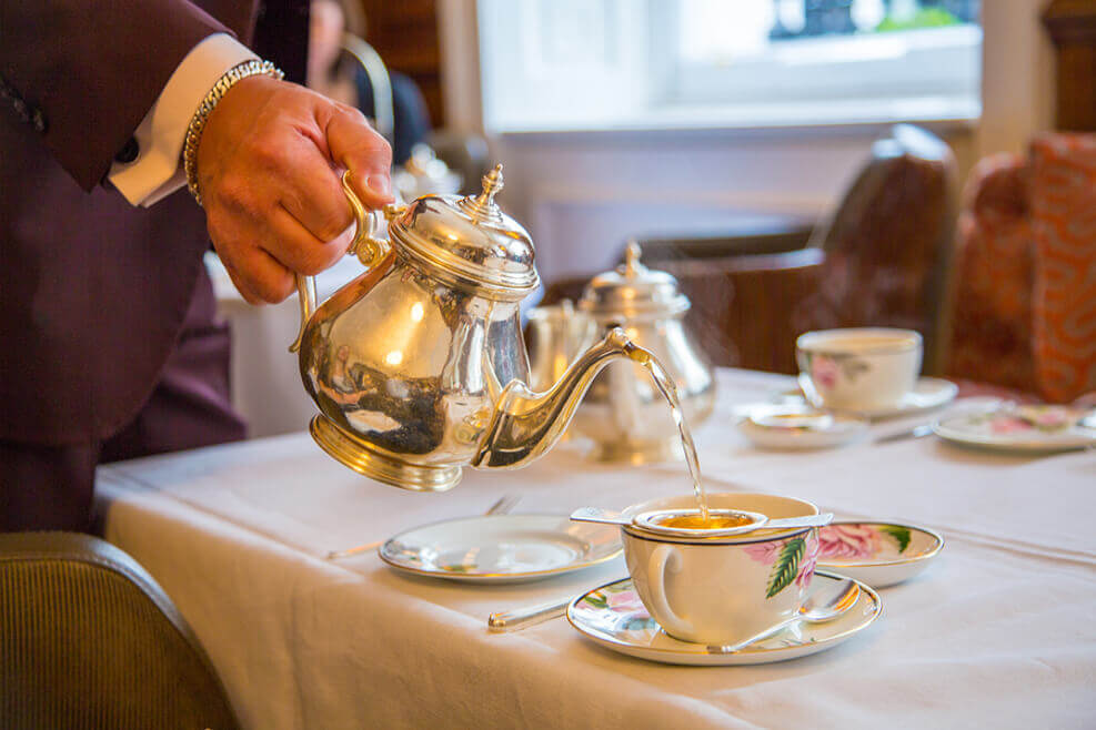 Hand bag etiquette for afternoon tea — Afternoon Tea Expert