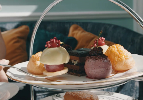 Visit St James's Park | Afternoon Tea at DUKES LONDON | UK Guide