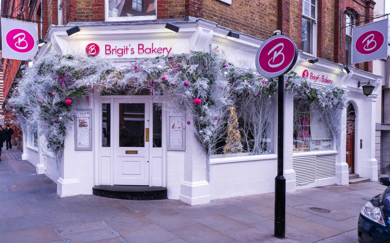 Exterior of Brigit's Bakery with Christmas decorations